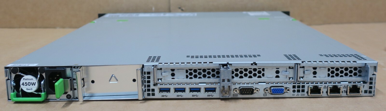 Fujitsu Primergy RX1330 M2 Quad-Core E3-1220v5 3.0GHz 8GB Ram 2x 1TB HDD Server