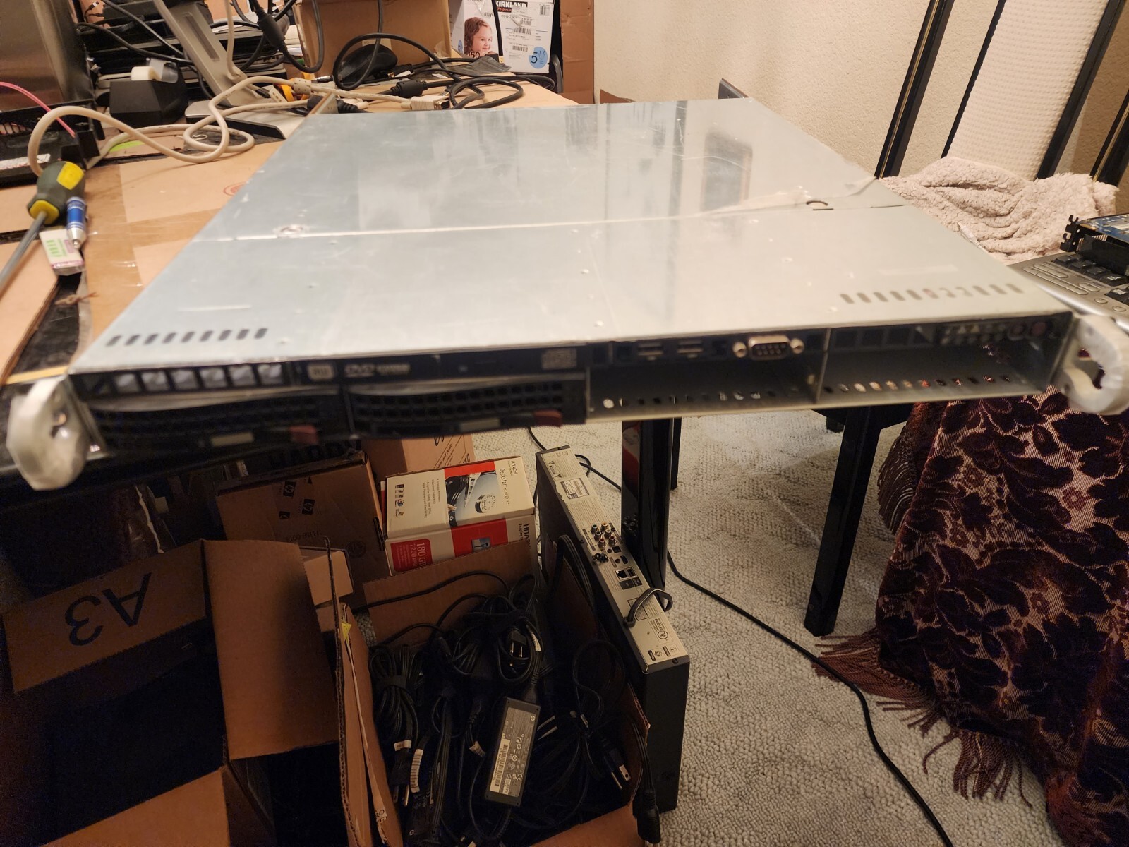SuperMicro CSE-813M 4-bay LFF 400W Xeon E3-1245 V2 @3.40 32gb Ram X9SCL(+)/X9SCM