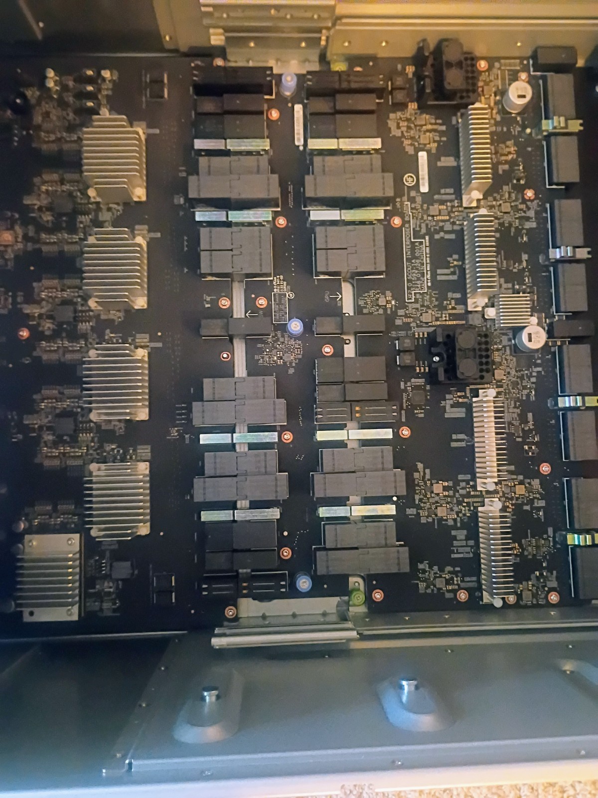 NVIDIA HGX H100 8-GPU barebones system bundle ,