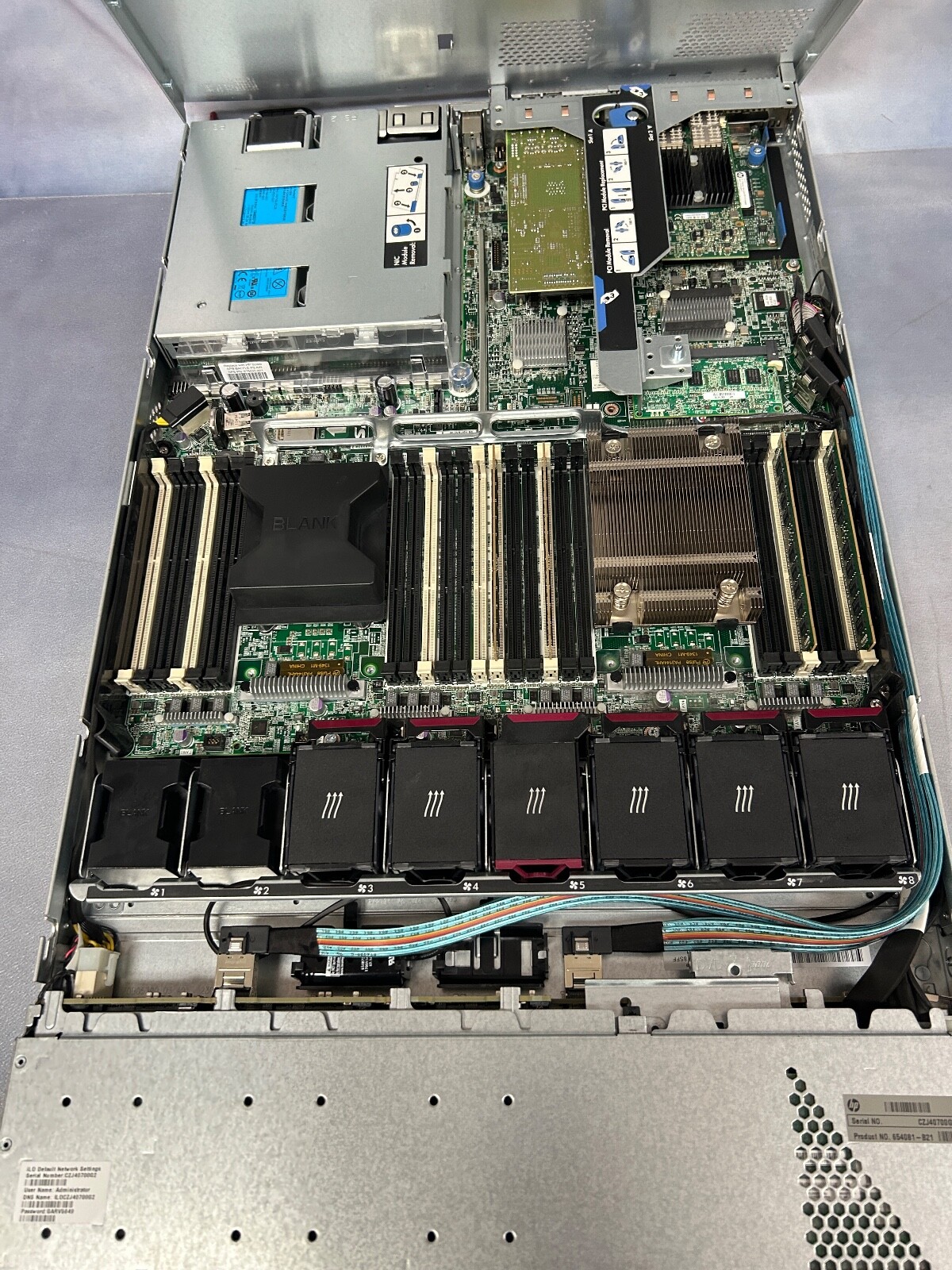 HP Proliant DL360P GEN 8 2x Xeon, HP EG0300FCVBF, 300GB, 10K SAS (Used)