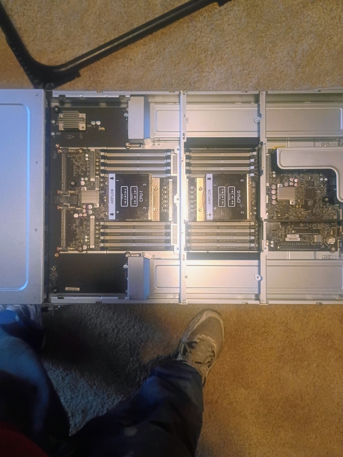 NVIDIA HGX H100 8-GPU barebones system bundle ,