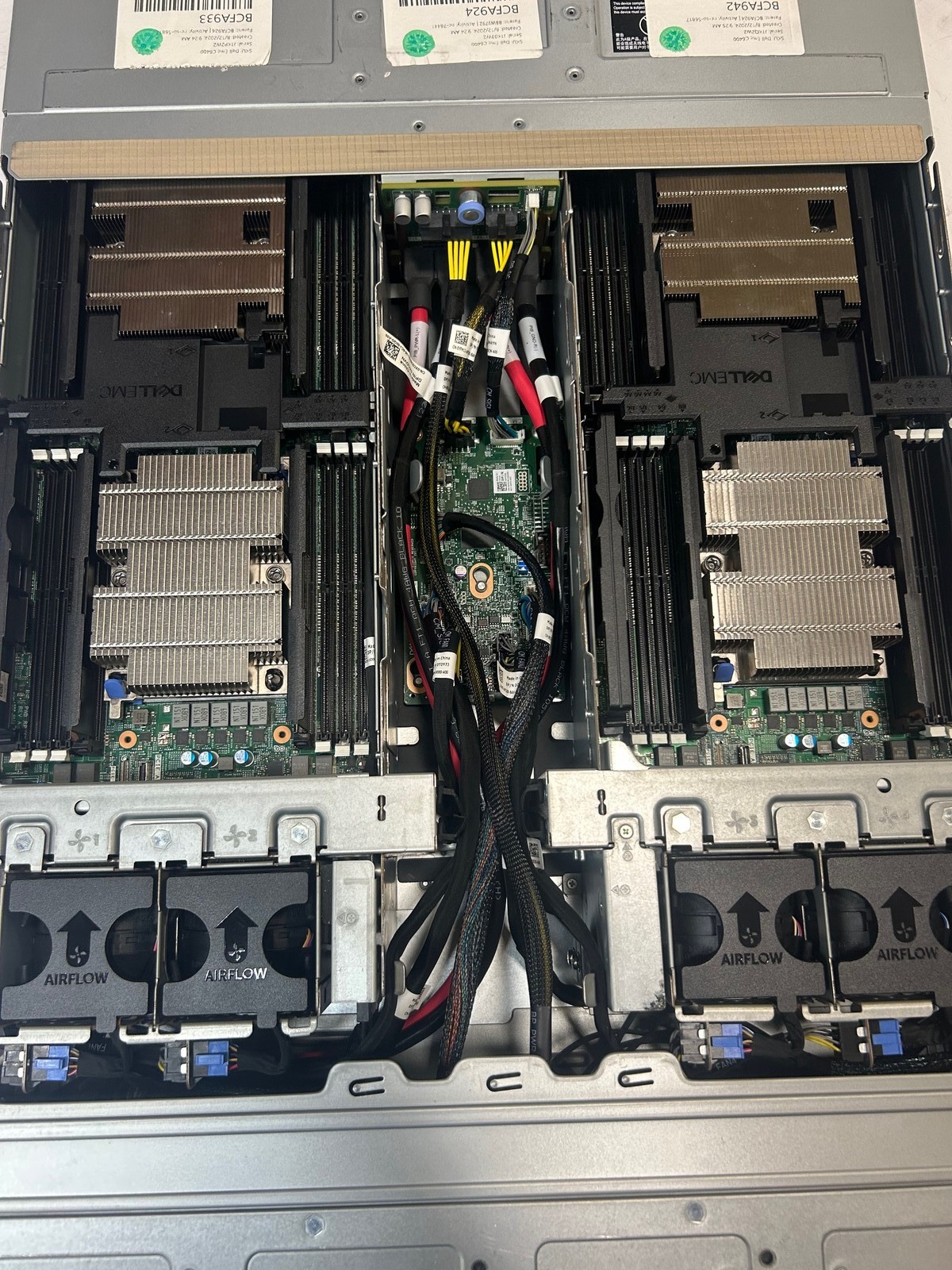 DELL C6400-CHASSIS-24-BAY-NVME C6400 24×2.5in SYSTEM – 4x C6420 each w/ 2-NVME 4