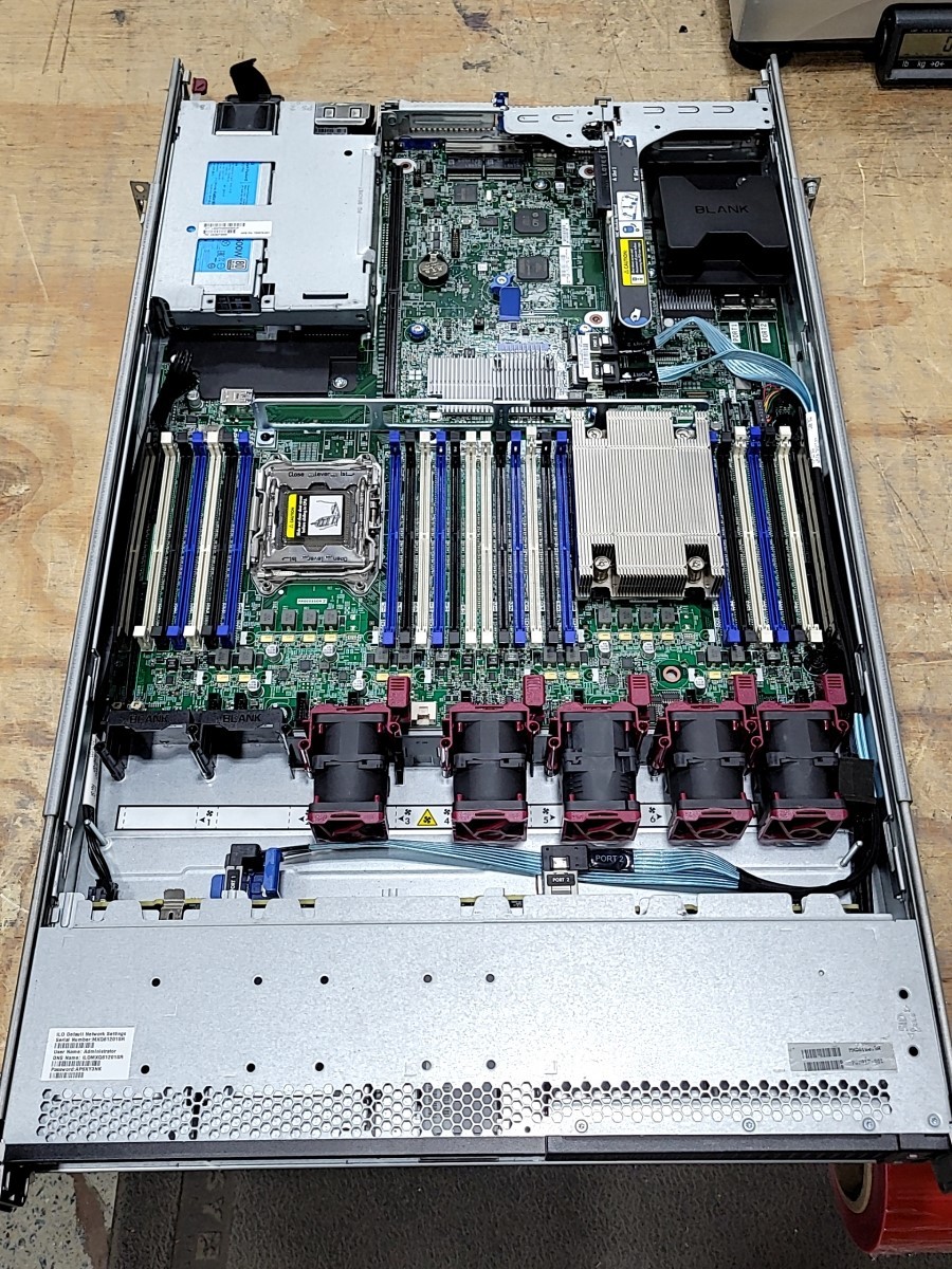 HP PROLIANT DL360 GEN9 780017-S01 10×2.5″ Server INTEL XEON E5-2609 V3 SEE NOTES