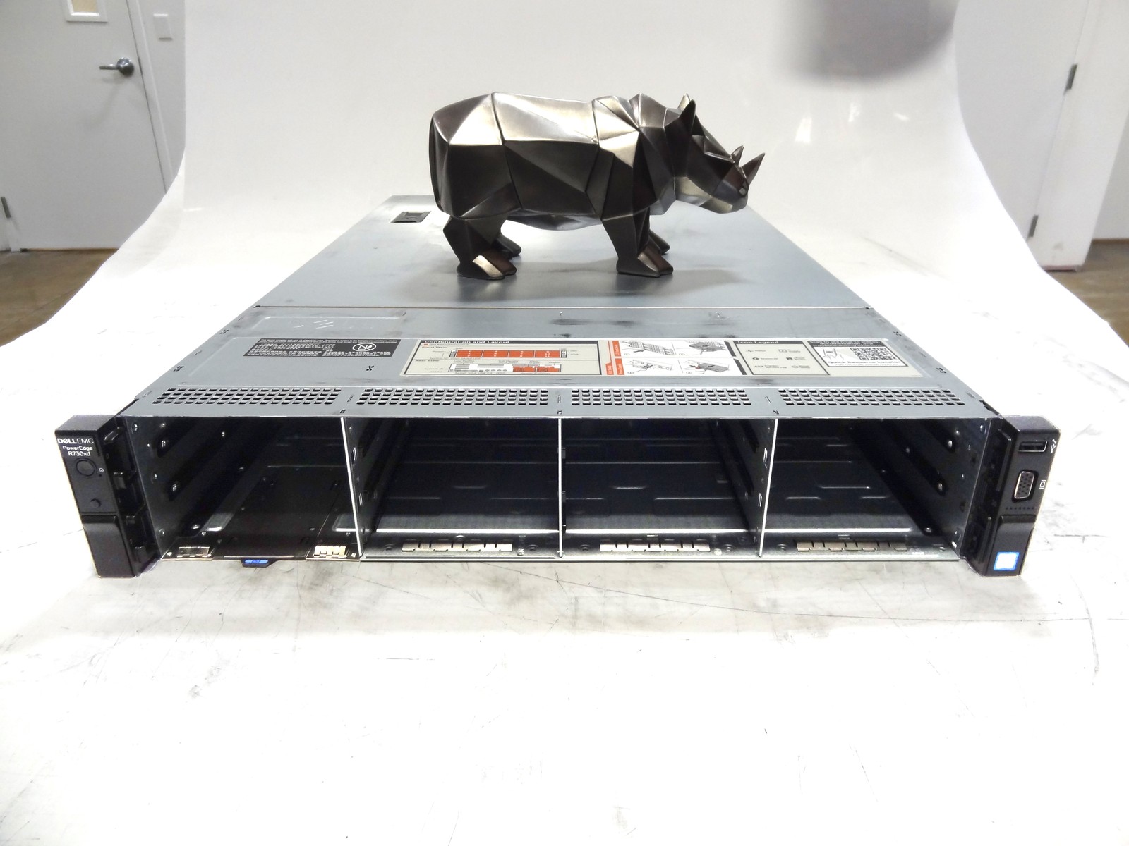 Dell PER730XD-12X3.5 R730XD 12x 3.5in 4x 3.5in INT 2U RACKMOUNT SERVER