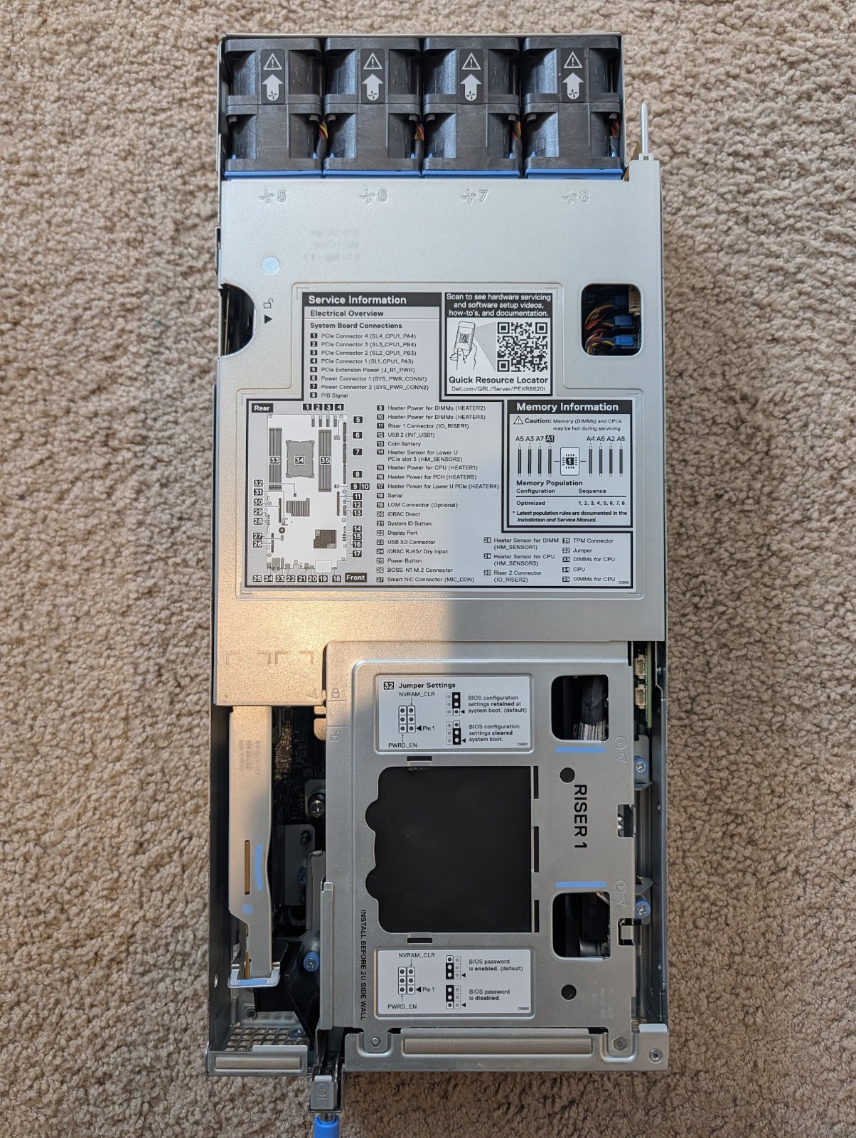 PowerEdge XR8620t SLED (4 x 10GE, 2 x 16GB DDR5 memory, 1 x Xeon Gold 6421N)