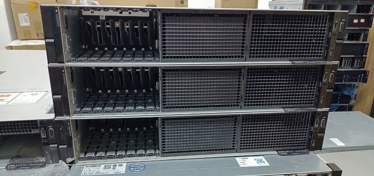 Dell R7525 Server 8X2.5(8XNVME)/H755N/2X 1400W PSU No CPU/GPU/SSD/HDD