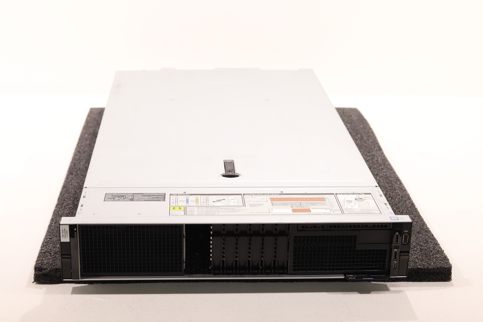 Dell EMC PowerEdge R840 Barebone Server W/4x Heatsink, H730P RAID & 2x 2000W PSU