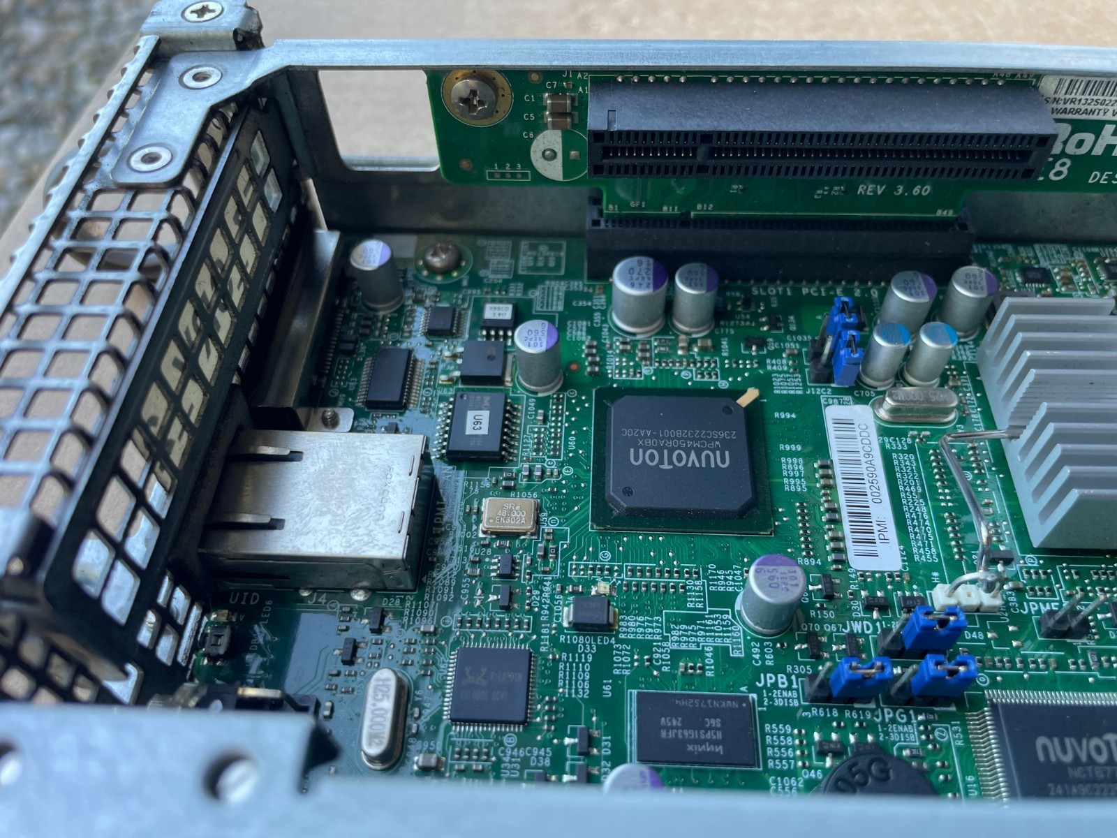 Supermicro CSE-938 16x LFF Server W/ 8x X9SRD-F 2x PWS-1K62P-1R
