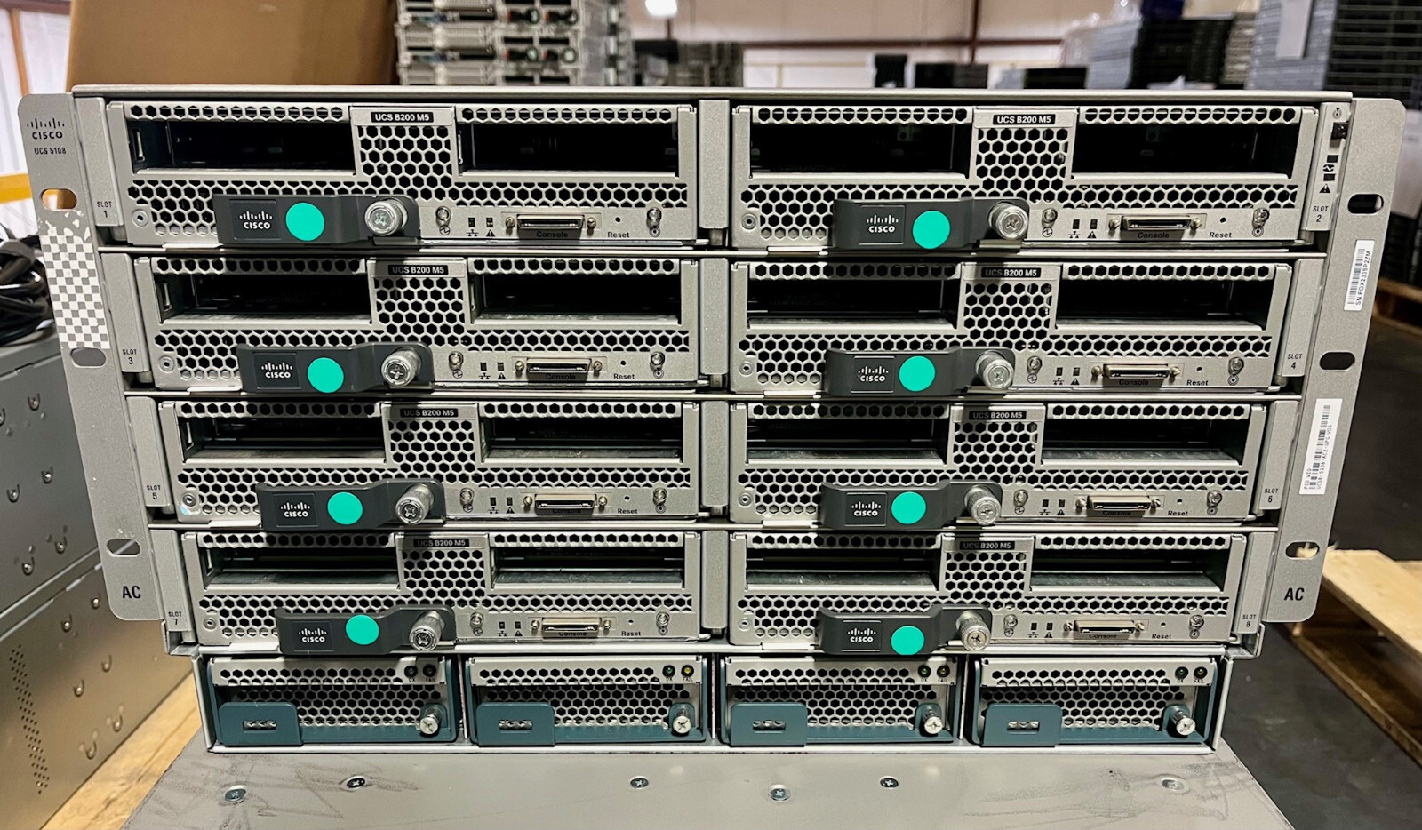 Cisco 5108 w/ 8x B200 M5 Blade 2x 6132 14C CPU, 64GB RAM, 2x 1.8TB HDD, Rail Kit