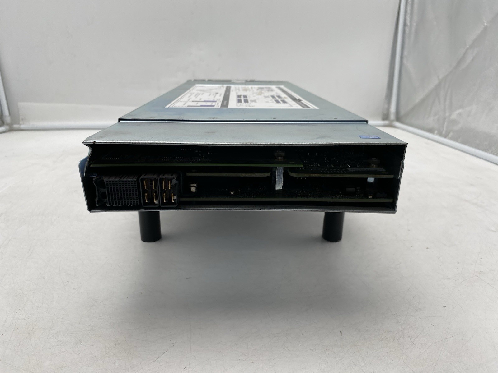 CISCO UCSB-B200-M3 UCS B200 M3 Blade Server 2x Intel Xeon E5-2650 No Ram/Storage