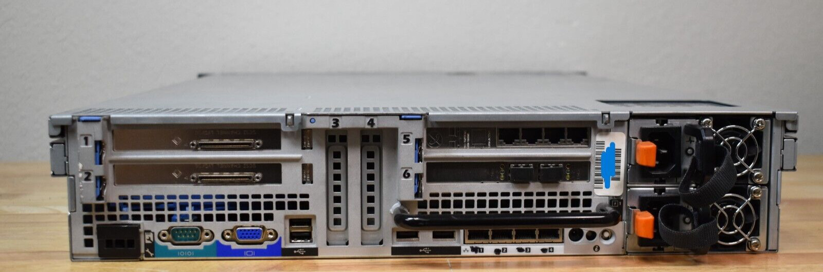 Dell POWEREDGE R715 Server 2xCPU Opteron 6212 2.6GHz 32GB 2×16 NO HD PERC H710