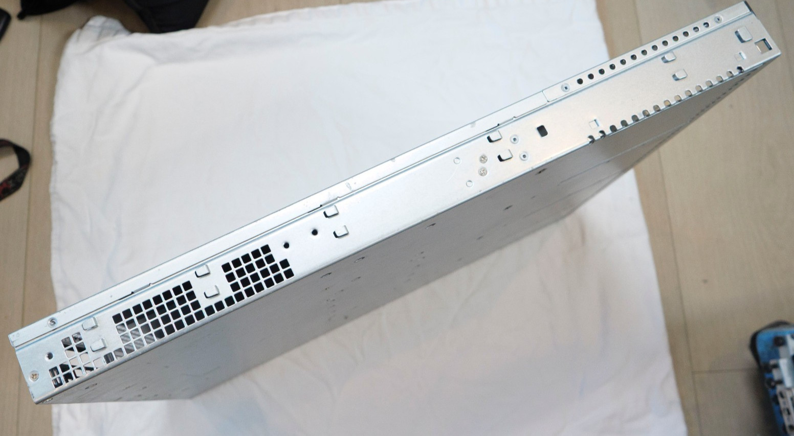 Supermicro CSE-813M 1U Barebones Server Chassis ermpty No Motherboard Ram or CPU