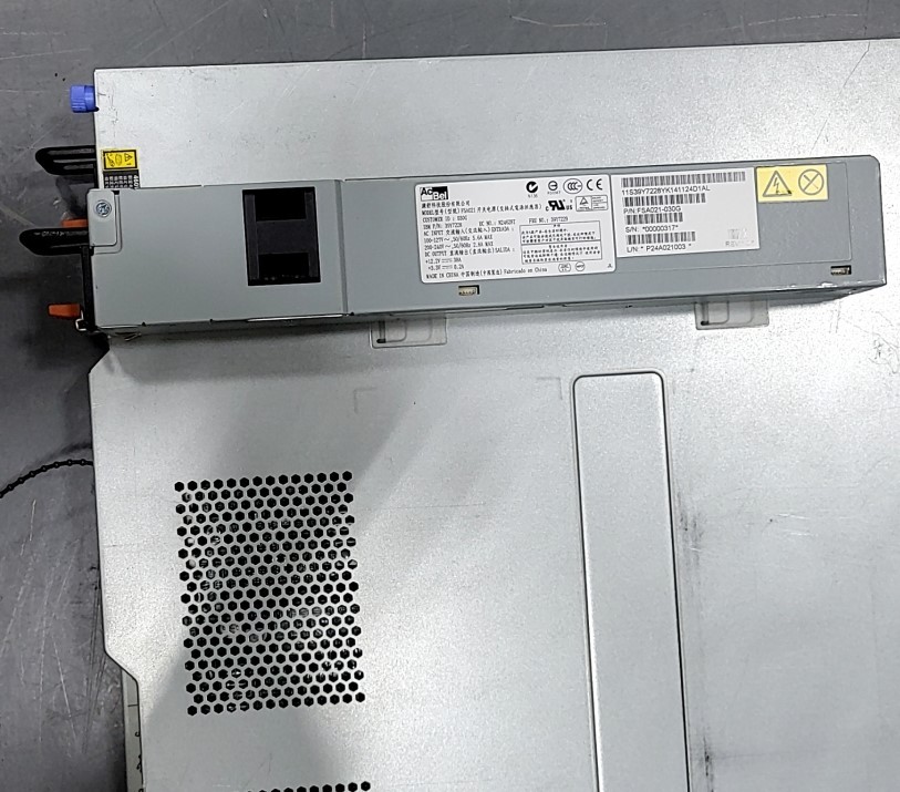 IBM SYSTEM X3530 M4 7160-AC1 Server 2*INTEL XEON E5-2430L 0 80GB SEE NOTES
