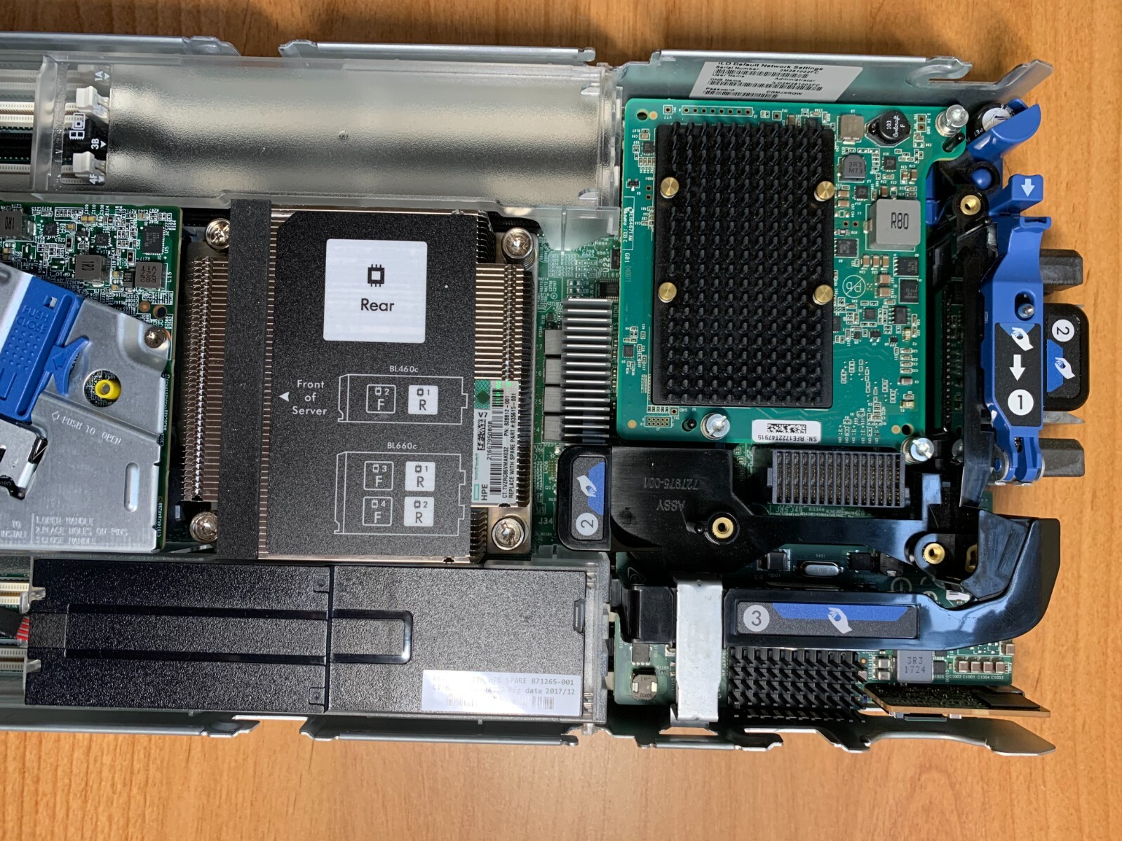 HP ProLiant BL460C Gen 9 Barebones 762737 w 2 Heatsinks & RAID, No CPU/RAM/HDD