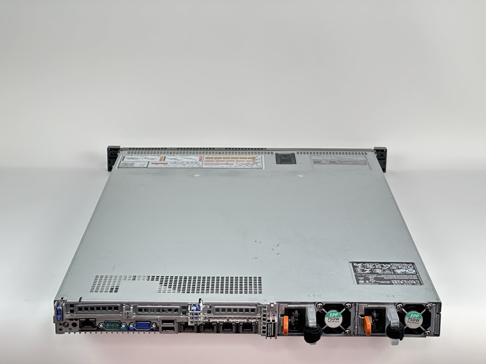 Dell R630 8x SFF 2x Xeon E5-2620 V3 64GB 2x 750w PSU H730P 4x 1GbE iD8 4x 600GB