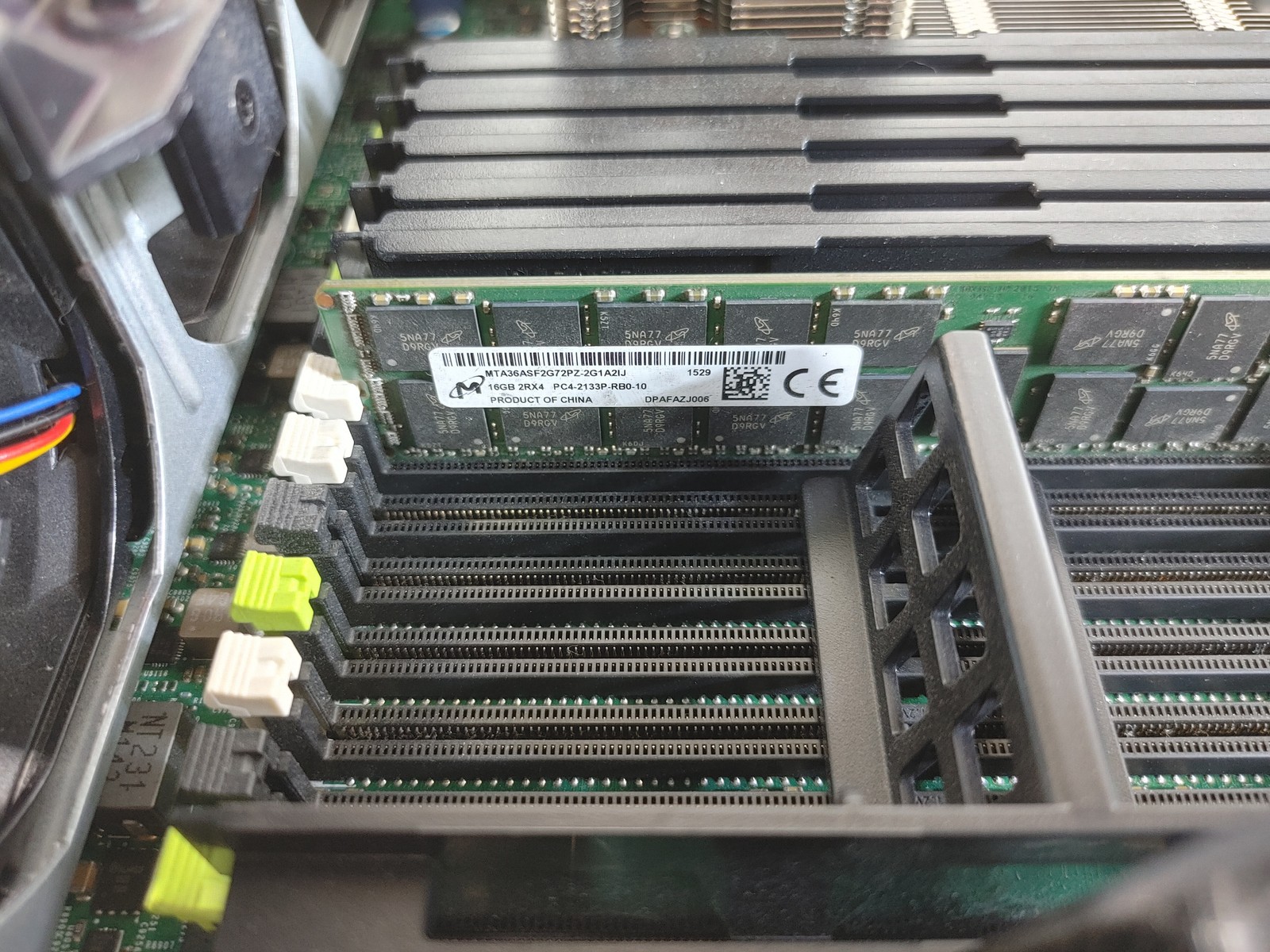 Dell PowerEdge R730 1.70 GHz Intel Xeon E5-2603 v4 16 GB DDR4 Server No