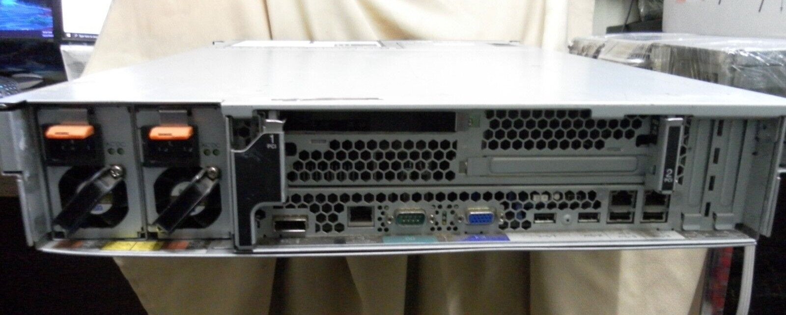 IBM System x3650 SERVER 2xCPU 3.1GHz 12MB CPU CACHE 16GB RAM NO HDD TURNS ON