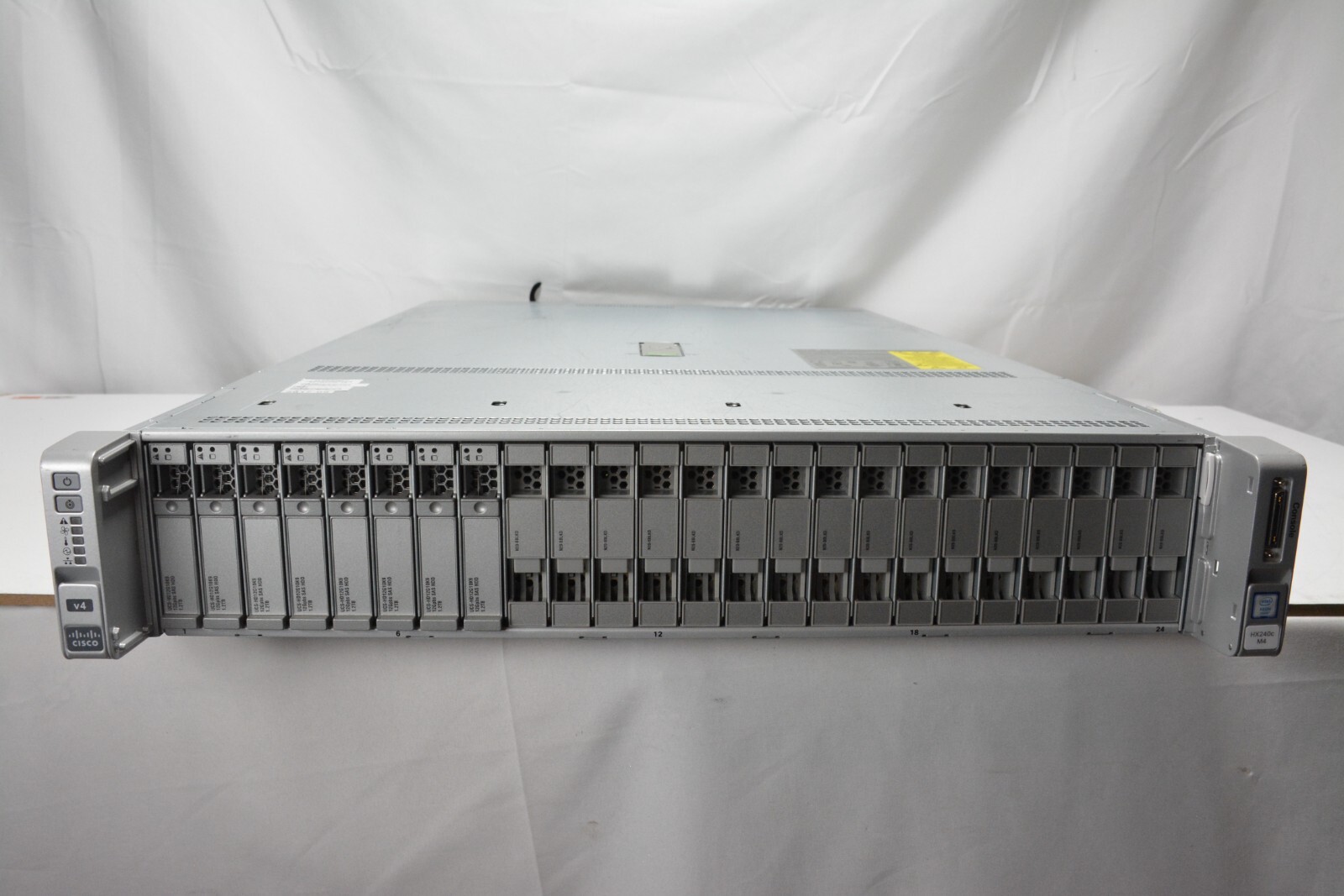 Cisco USC HyperFlex HX240c M4 Server 2xE5-2640 V4 10C 2.40Hz 128GB 4×1.2TB 24BAY