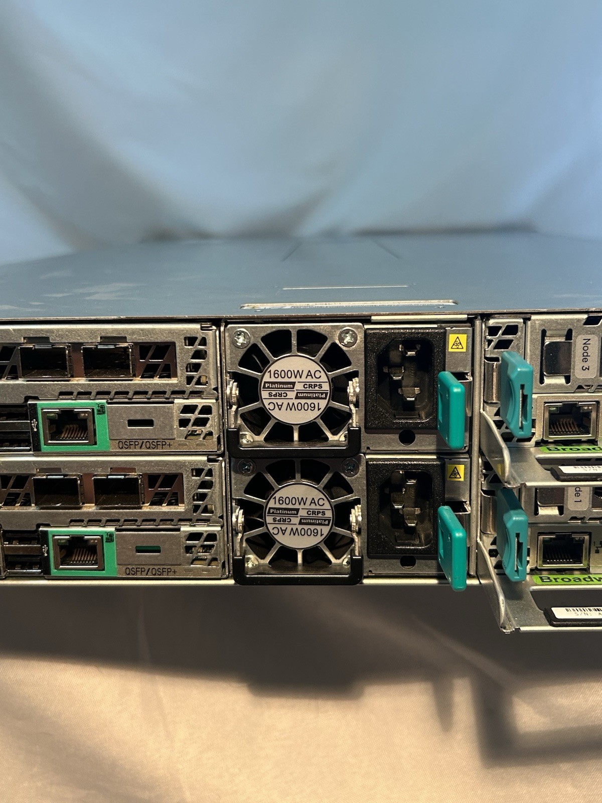 Cohesity C2505-SFP-BASE-4 4-Node S2600T SAS w/ 6 x8TB Drives 256GB RAM 8xE5-2620