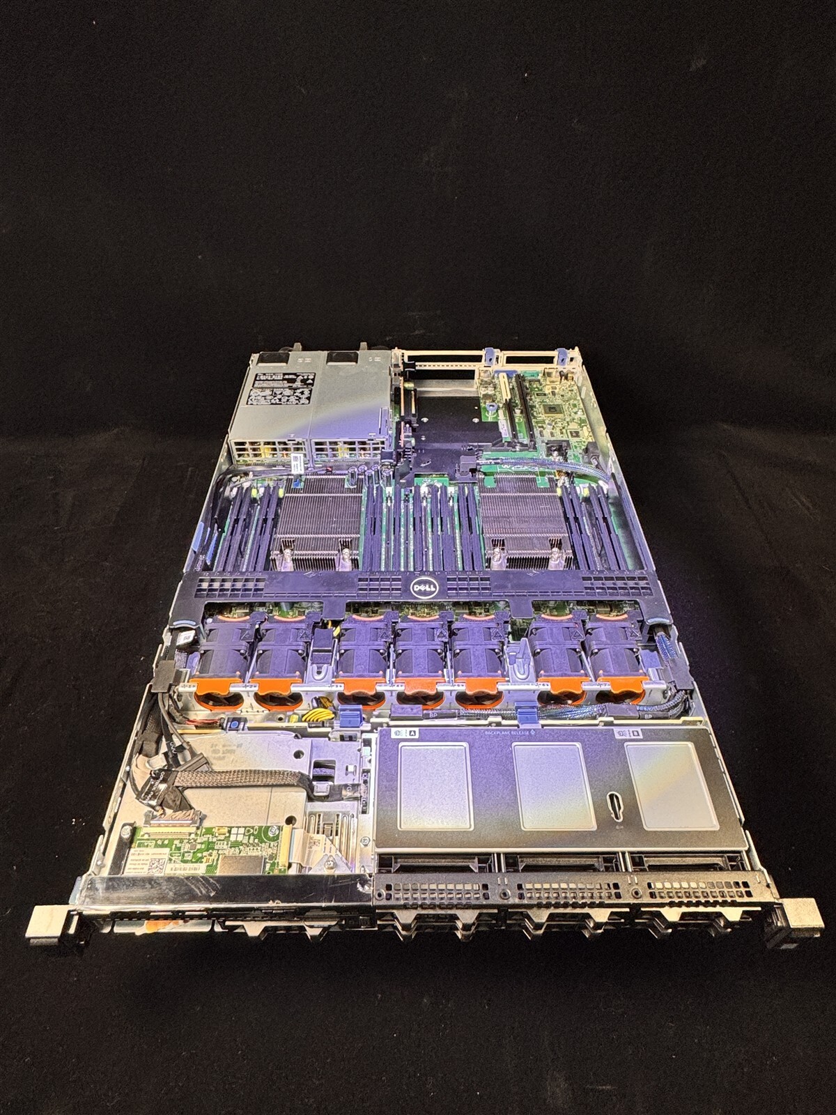 DELL POWEREDGE R630 8SFF 2x 18 CORE E5-2695V4 2.1GHz 16GB RAM 4x 300GB SATA S130