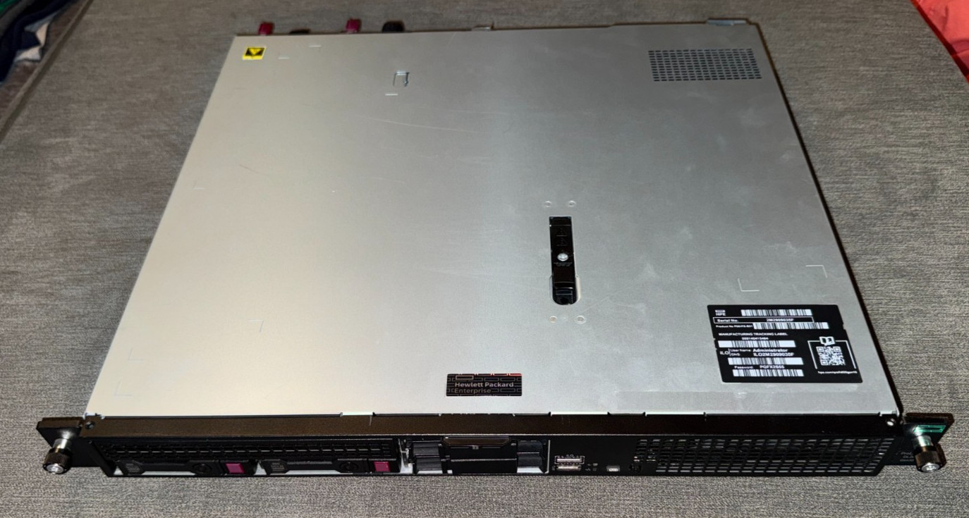 HPE ProLiant DL20 Gen10 Xeon E-2136 Server 1U 32GB Mem 2x 480GB SSD 2.5 Dual PSU