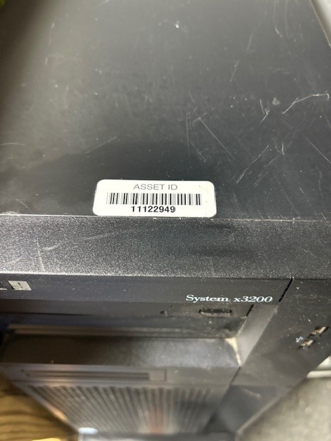 IBM PC Intel Tower Server System X3200 MT 4362 Pentium D 915 2.8 GHZ
