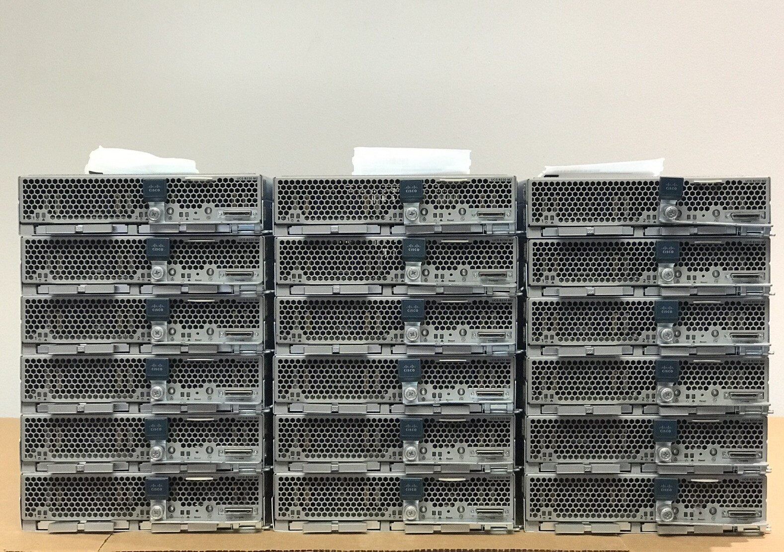 Cisco B230 M2 Two Intel Xeon E7-2870 10 Core 192GB ECC RAM Blade Server 2x Tray