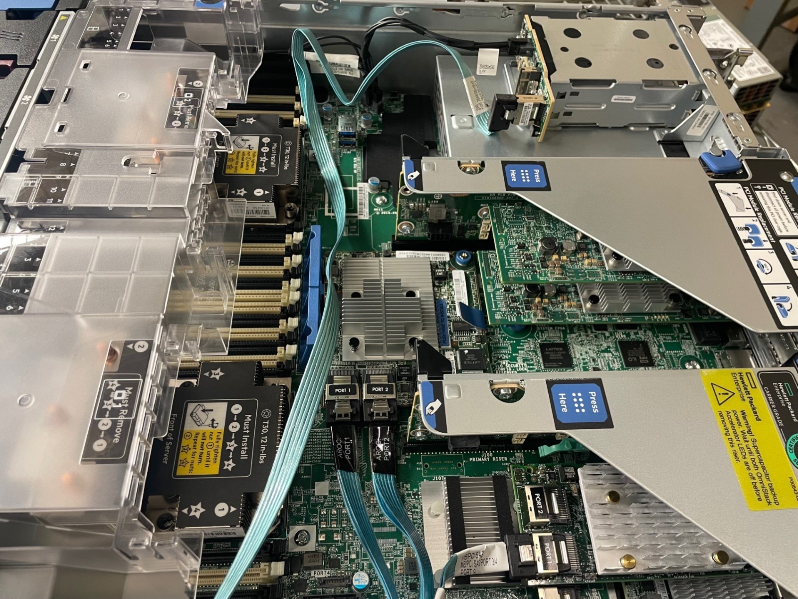 HPE Q8D81A Simplivity 380 G10 Gen10 Node Server. NO MEMORY. NO CPU. NO PS.