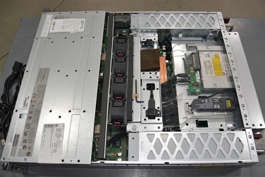 HP PROLIANT DL320S G1 415900-001 3.5×12 Server XEON 3060 3GB SEE NOTES