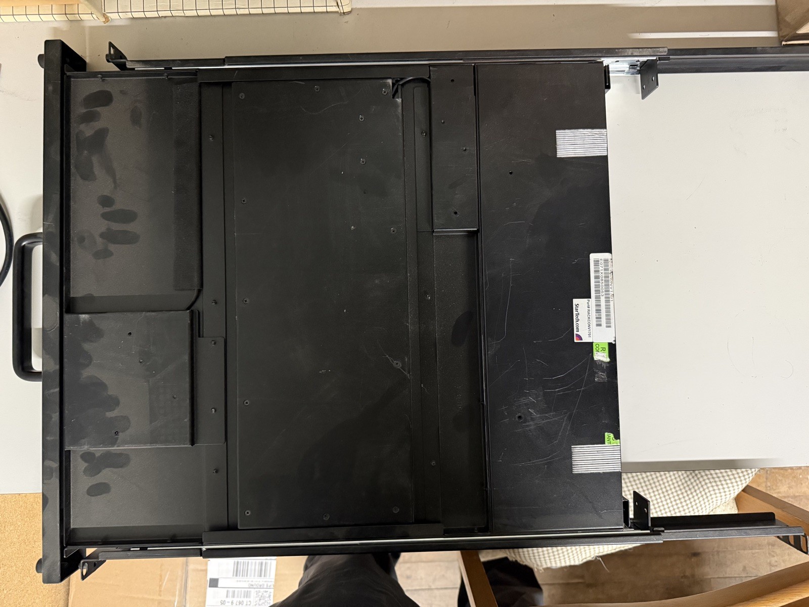 STARTECH DuraView Rackmount LCD Console (RACKCONV1701) – UNTESTED