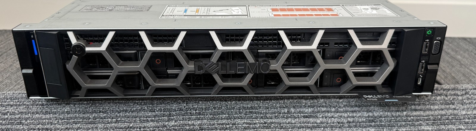 Dell PowerEdge R7515 LFF 128GB RAM AMD EPYC 7282 8TB 2.8 GHz Free 2-day ship