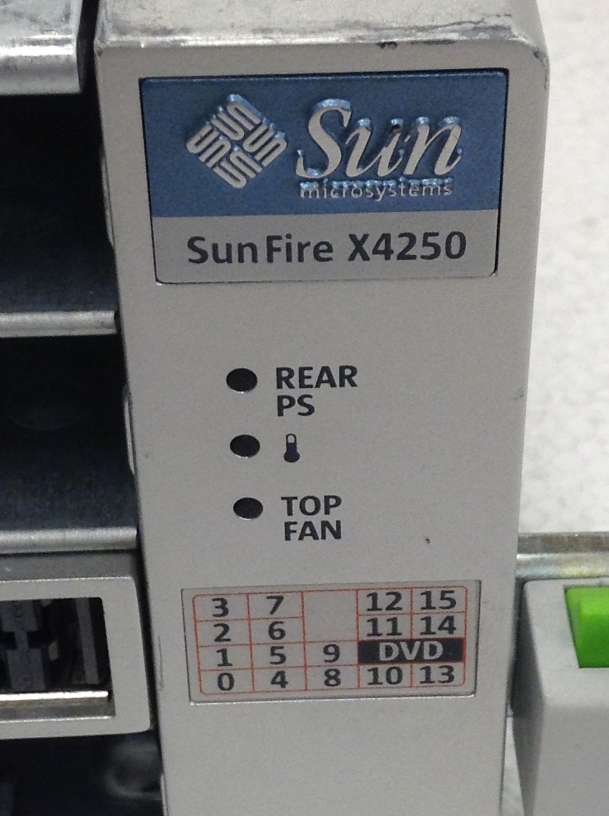 Sun Fire X4250 Server 2×Xeon E5450 3.0GHz 32GB DDR2 QLE2460 RAID FREE SHIPPING