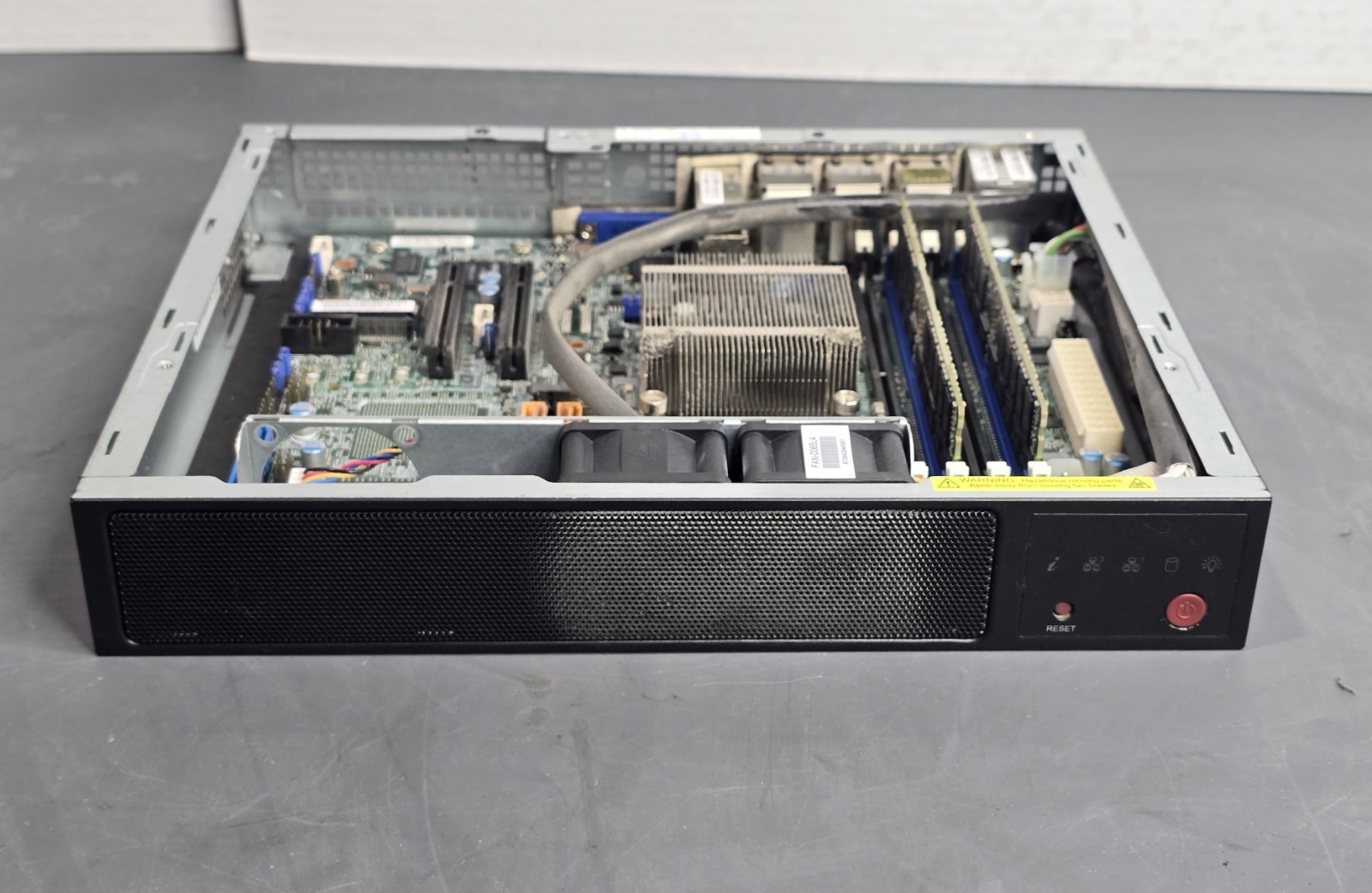 Supermicro SuperServer E300-8D No NVME 64GB DDR4 2133 No Video Output