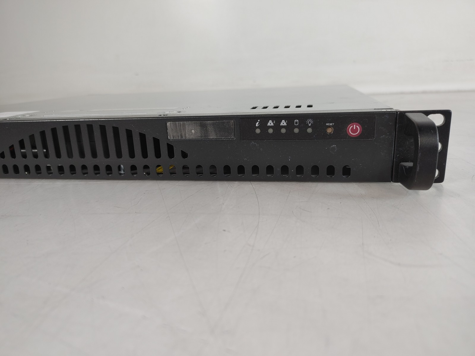 SuperMicro CSE-512 3.50 GHz Intel Pentium G4560 8 GB DDR4 Server No Drives/No OS
