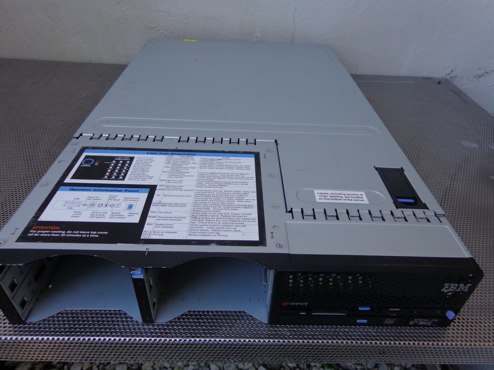 IBM XEON 3.0Ghz 12GB xSeries 336 eServer 26K4759 8840-15U 25R5217(NO HDD) Server