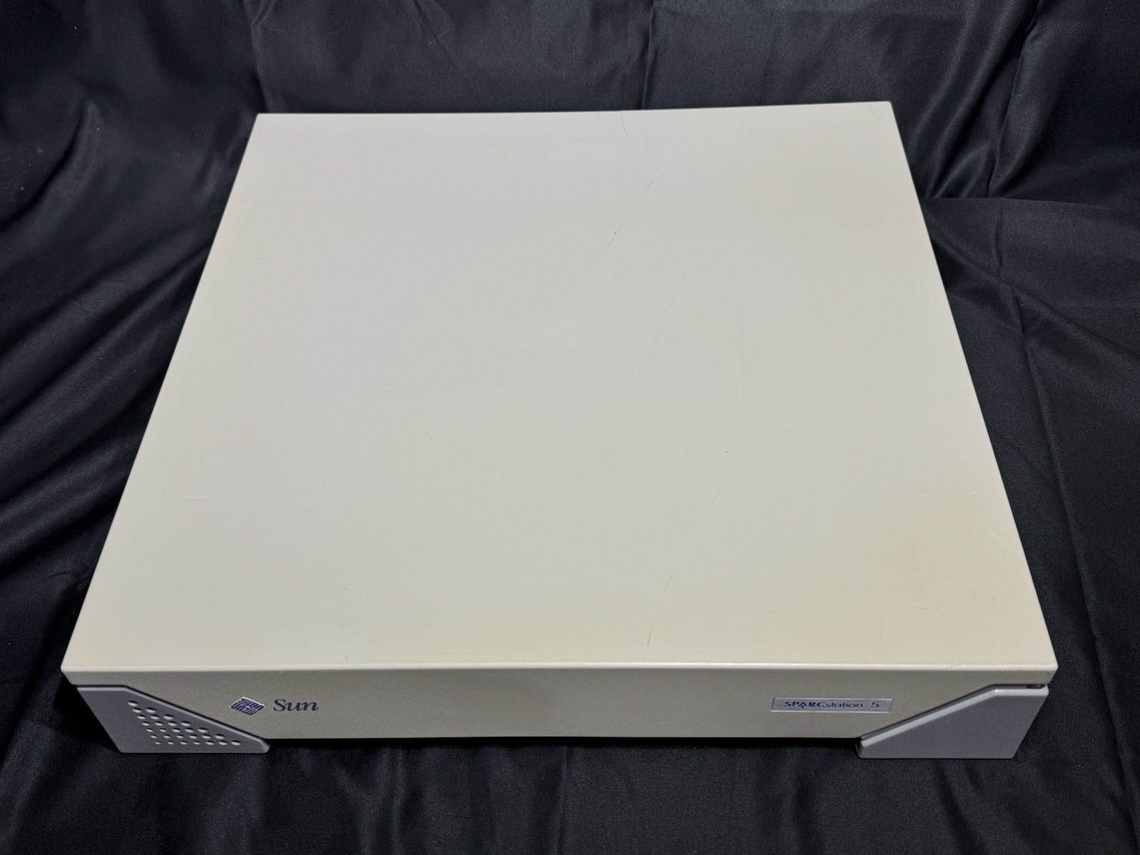 SPARCstation 5 – 170MHz Workstation, 128MB RAM (4x 32MB DIMMs) 2.1GB HDD, TGX