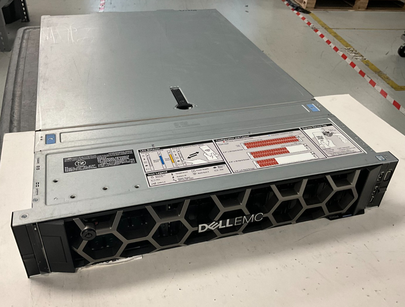 DELL PowerEdge R740xd 256gbx2 silver 4214 x2 CPU 12CORE 192GB RAM SERVER 6BDQN23