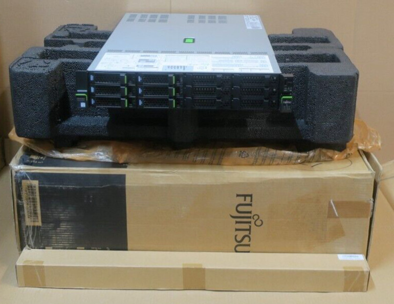 Fujitsu Primergy RX2540 M4 8C Silver 4108 1.8GHz 16GB RAM 12Bay Server WS16 COA