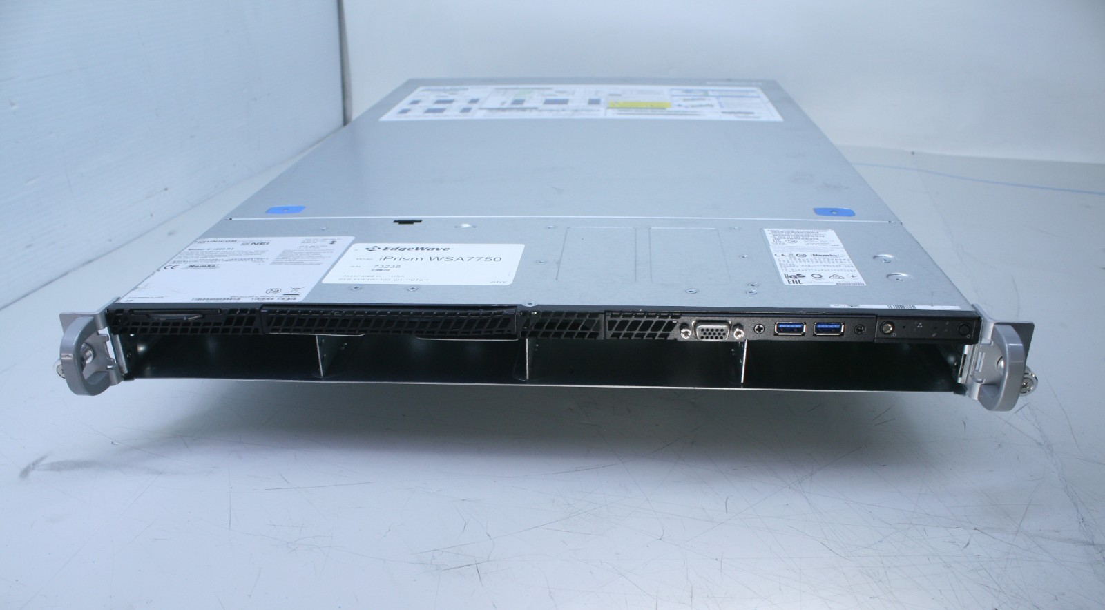 R1304WT2GSR INTEL 1U 4-BAY LFF SERVER 2X E5-2620 V4 32GB RAM NO HDD (T7-A17)
