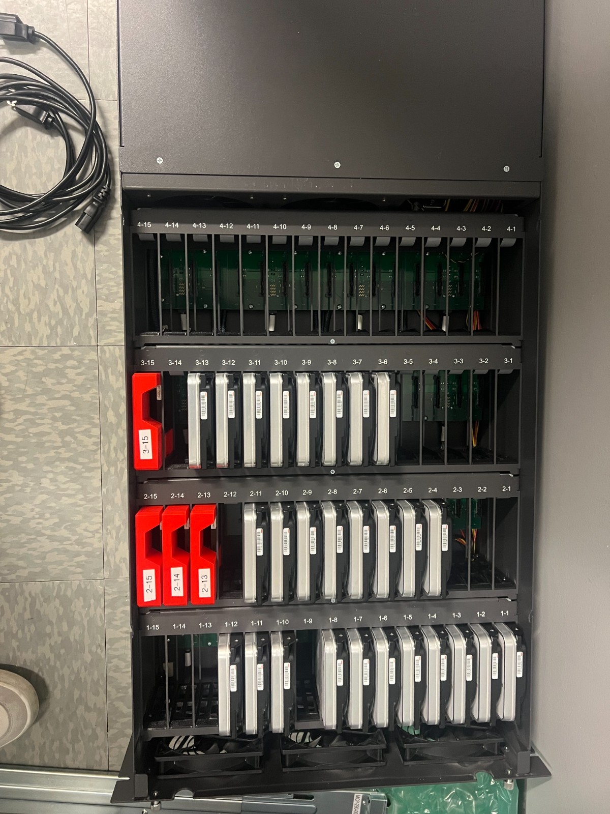 45Drives XL60 4U 60-Bay Server EPYC 7413 24-Core 256GB 27x 24TB Exos 648TB Rails