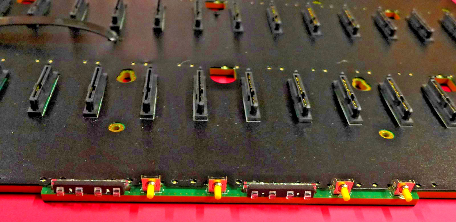 NEW Dell DSS7000 HDD Backplane Board VV775