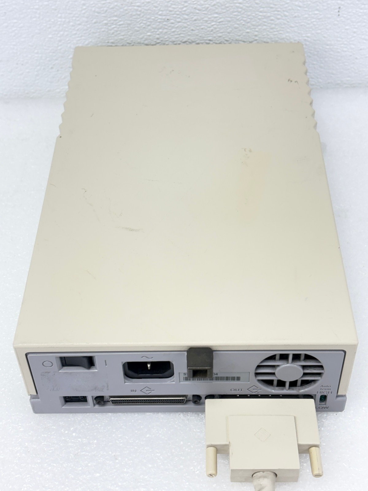 Pre Owned | Sun Microsystems 599-2229-01 DDS3 Unipack Tape Drive – w/ Power Cord