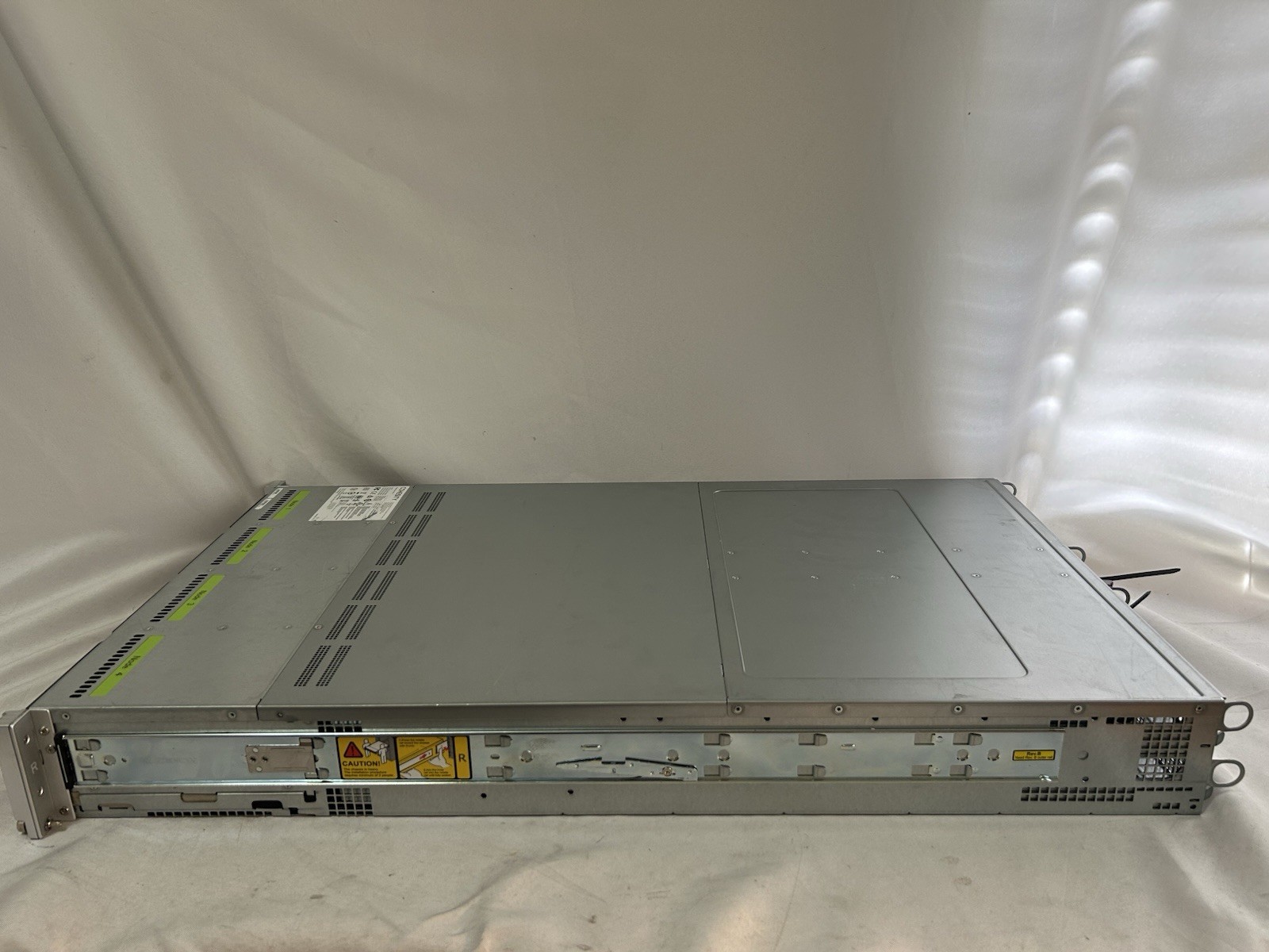 Cohesity C4500-SFP-1 w/1 Node 2x Silver 4208 CPUs No RAM No Drives – Dual AC PWR