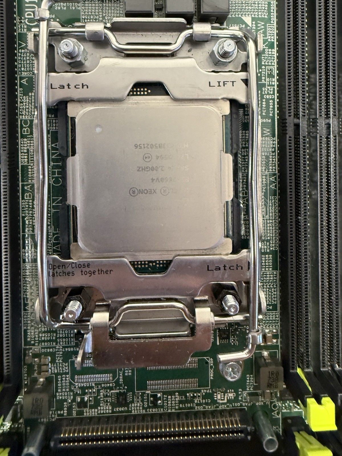 Intel Xeon E5-2660 v4 2.00GHz