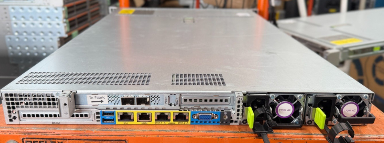 Cisco UCS C220 M4 Server |2 x Xeon E5-2609 V3 @1.9Ghz|16GB | No HDD | 2x PSU