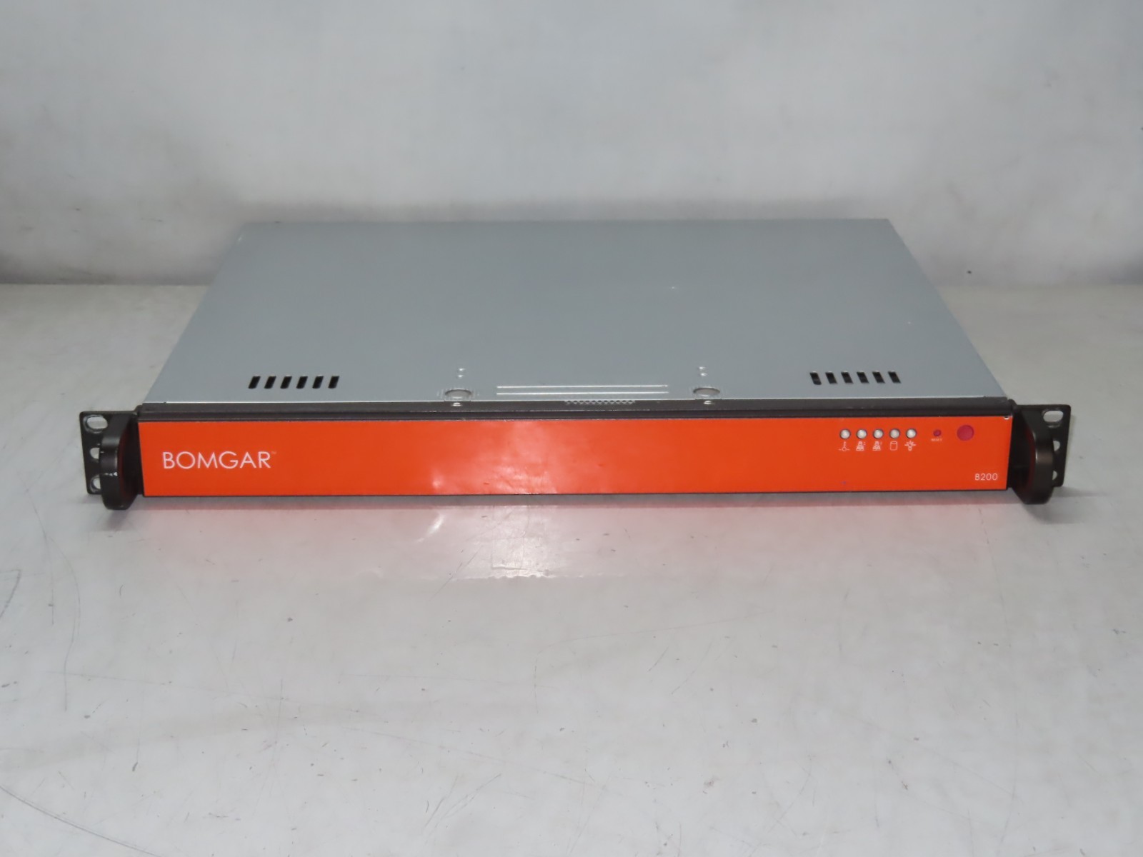 Bomgar B200 Model S-1200 R1 Server w/Rackmount Ears