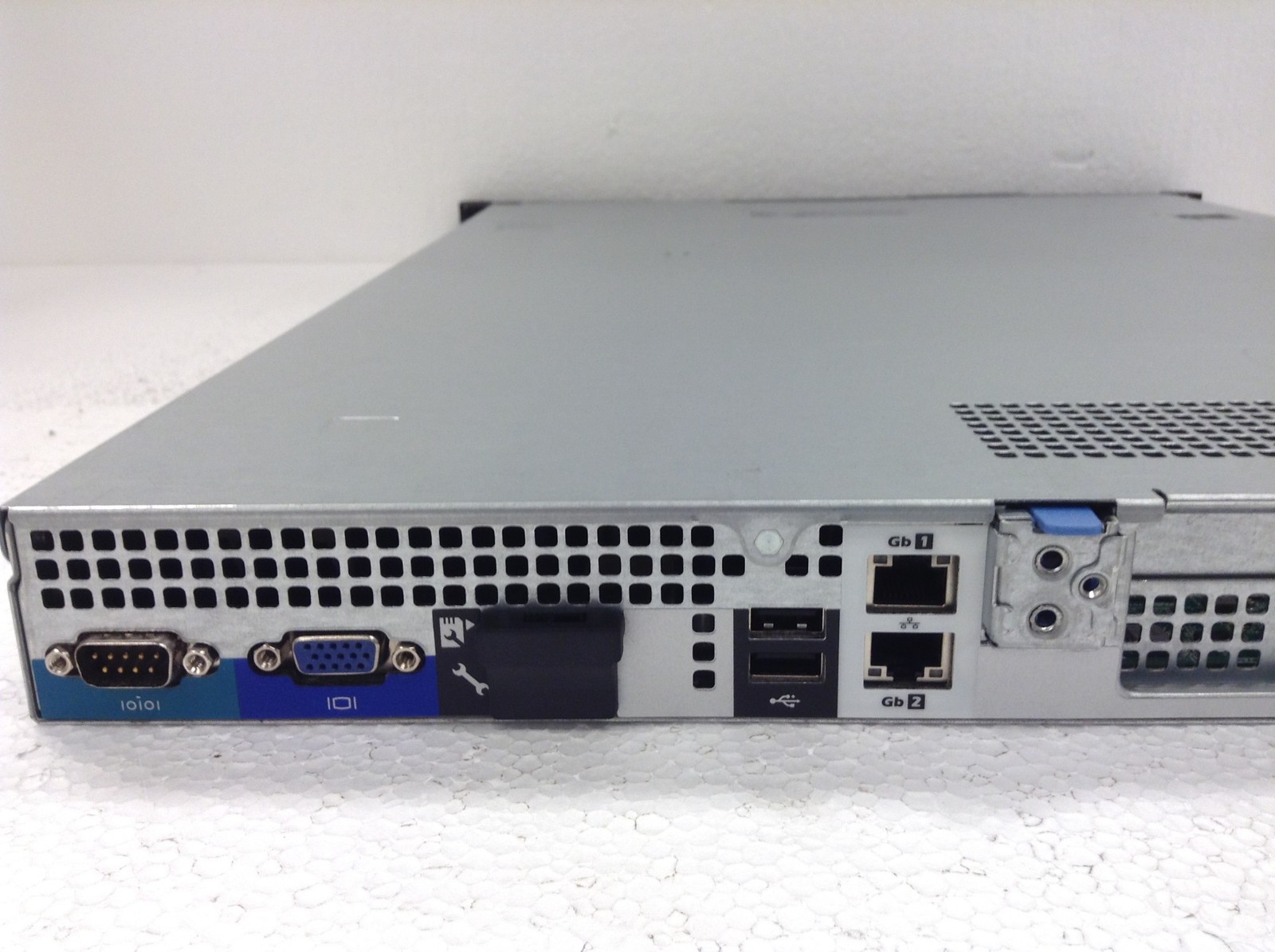 Dell PowerEdge R415 2x Opteron 4170 HE 2.1GHz 6-Core Server w/8GB,DVDROM,2xPSU