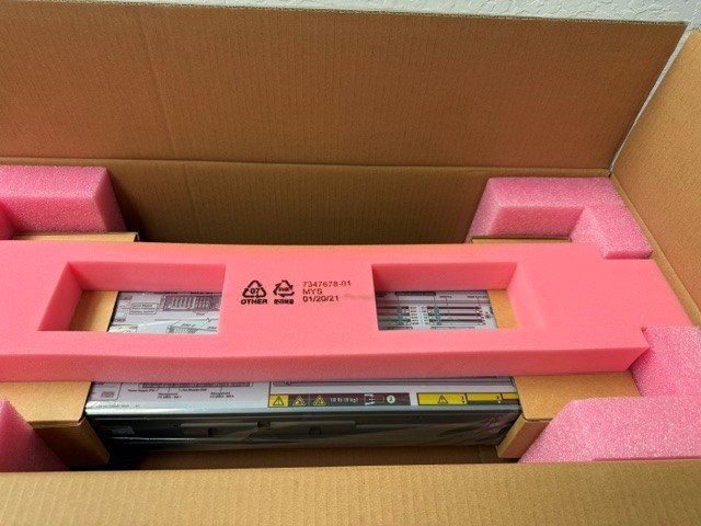 BRAND NEW Oracle Server X7-2c CHASSIS SM 2U NO CPU/MEM/DISK