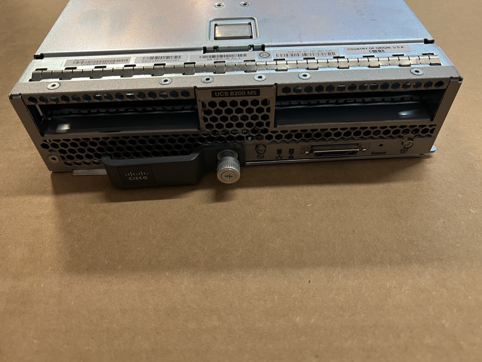 Cisco UCS B200 M5 2x Heatsink No CPU/Memory/Ram, HDD UCSB-B200-M5