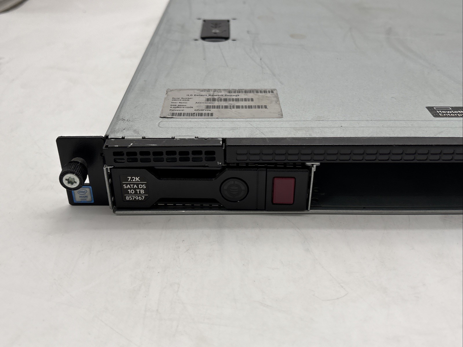 HP ProLiant DL60 Gen9 4×3.5″ Server – Xeon E5-2609 1.70GHz – NO RAM NO HDD